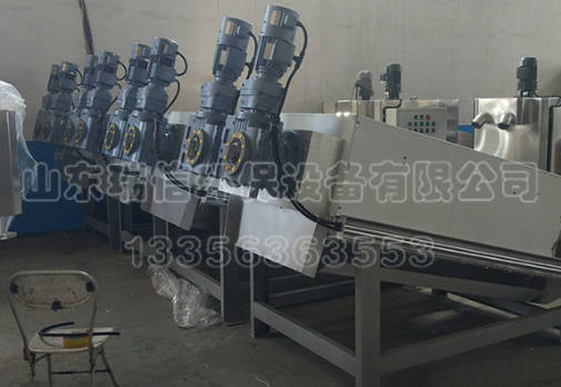 如何減少發(fā)生傳統污泥脫水機常見的問題？